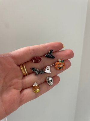 Not Too Corny Stud Earrings Candy Corn – Halloween earrings