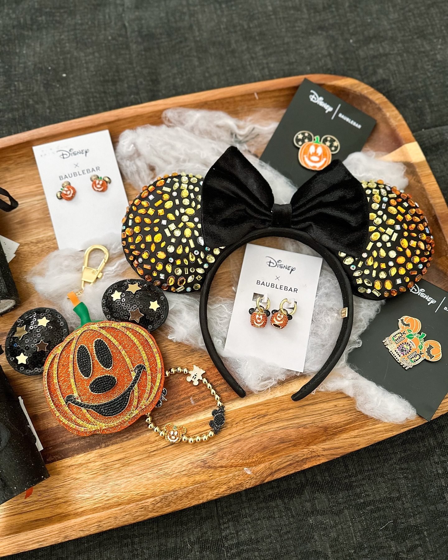 NEW DISNEY X BAUBLEBAR HALLOWEEN MICKEY deals MOUSE PUMPKIN PURSE CHARM. Sold out