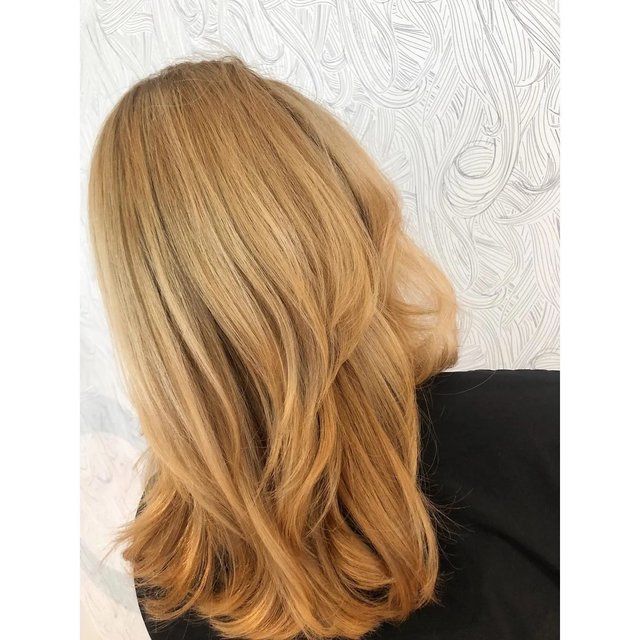 Dark Champagne Blonde Hair Dye Kit | Sicily Blonde 8NGV | Madison Reed