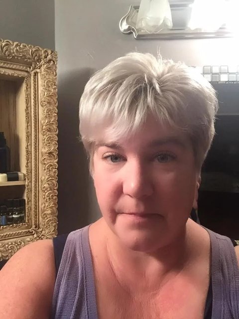 Light Vanilla Blonde Hair Dye Kit | Manarola Blonde 10NA | Madison Reed