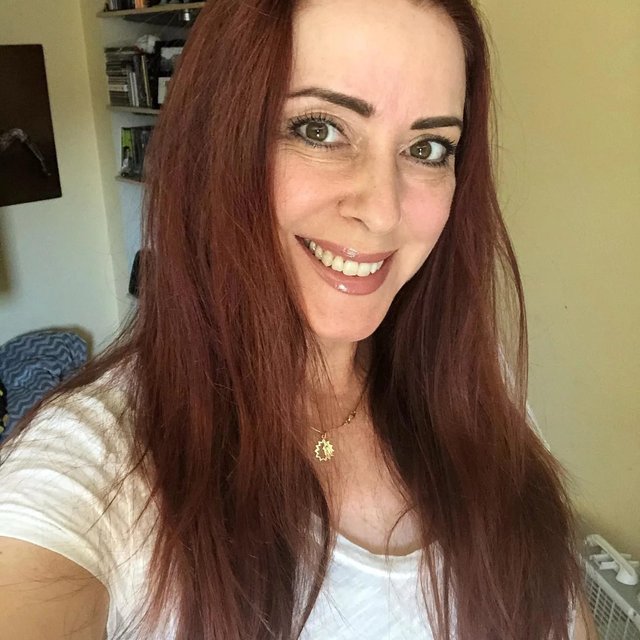 Medium Auburn Red Hair Dye Kit | Portofino Red 6NRR | Madison Reed