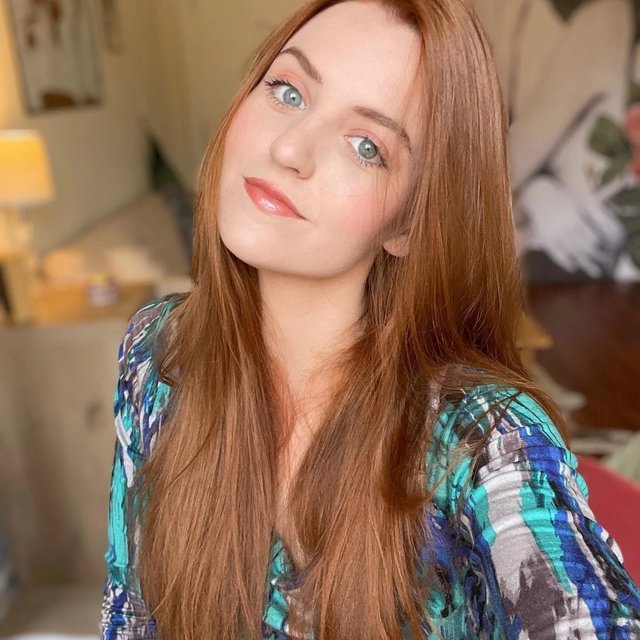 Light Ginger Copper Red Hair Dye Kit | Carrara Crimson 7RC | Madison Reed