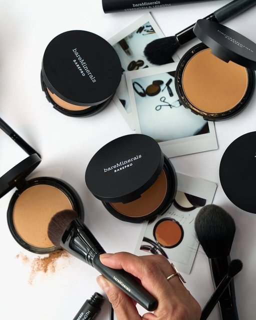 BAREPRO 24HR Powder Foundation - Full Coverage Foundation