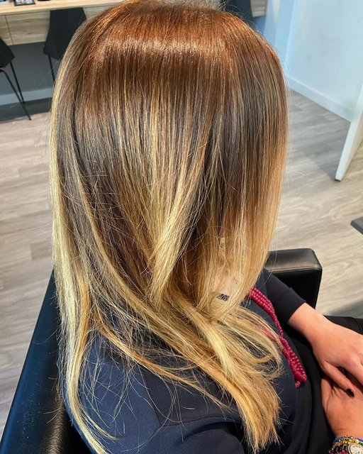 Light Neutral Brown Hair Dye Kit. 7N Avella | Madison Reed