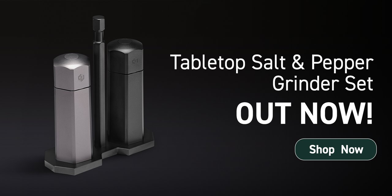  HexClad Tabletop Salt and Pepper Mill Set and Carrying