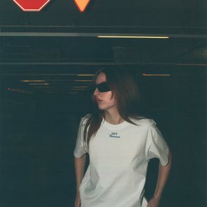 Off white sales x vitkac tee