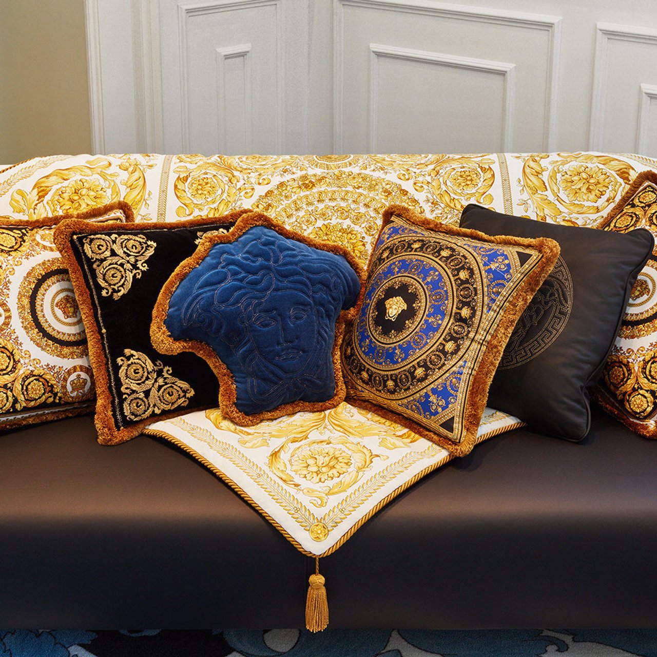 Crete De Fleur Silk Cushion in Multicoloured - Versace Home